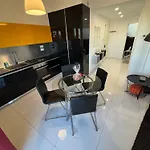 Attico Sole E Mare Apartment *