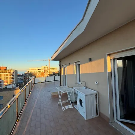 Attico Sole E Mare アパート ペスカーラ