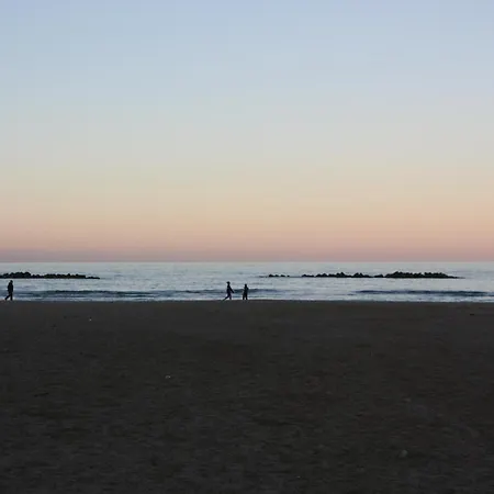 アパート Attico Sole E Mare ペスカーラ
